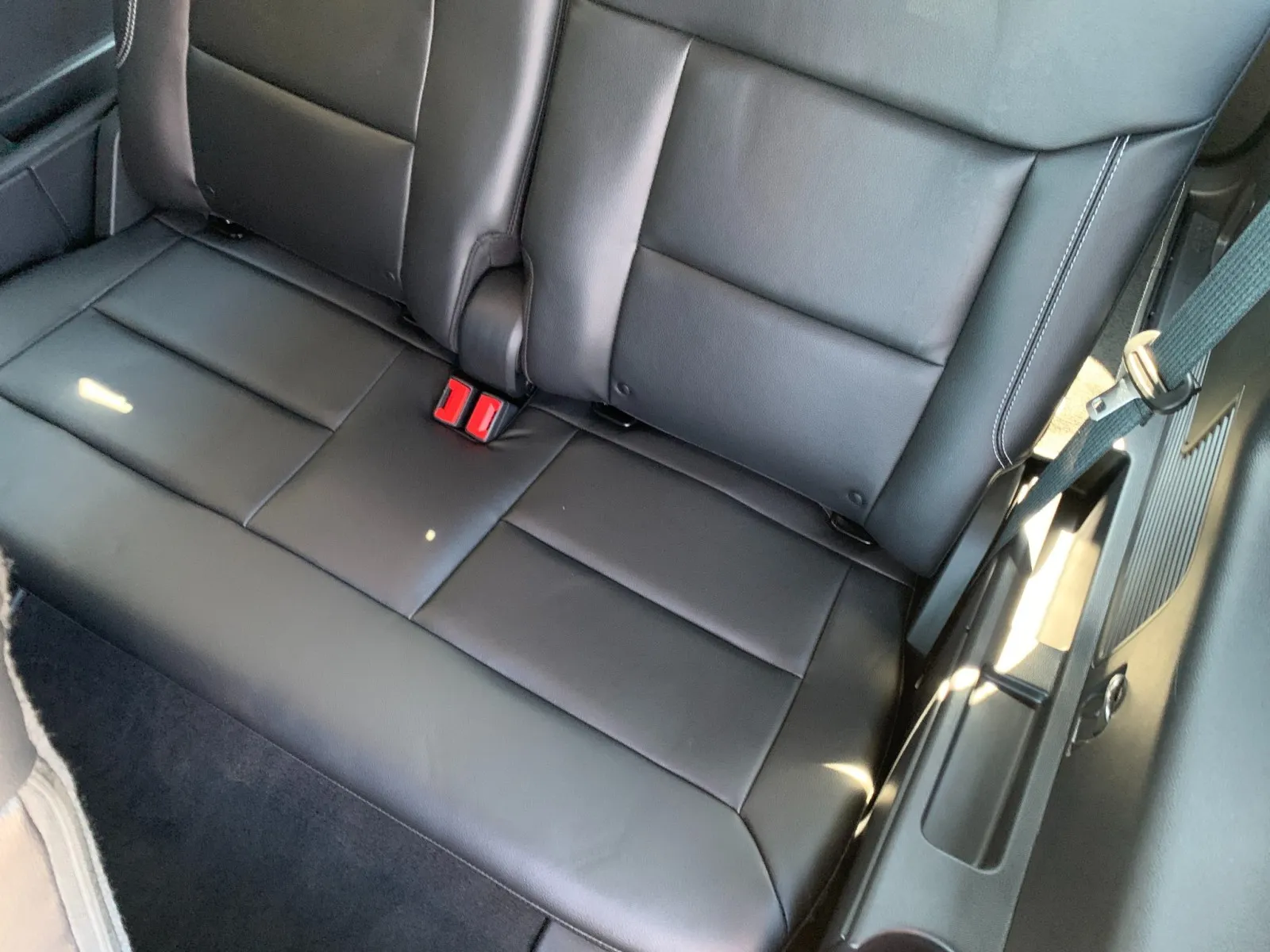 Ford Explorer photo 36