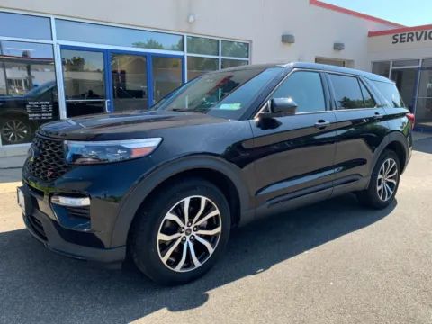 Black 2022 Ford Explorer ST for sale in Meriden, CT