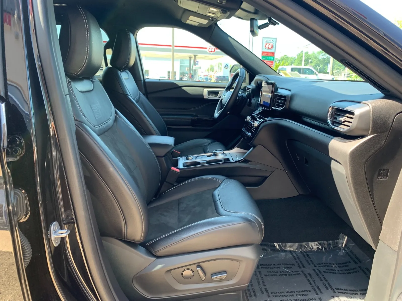 Ford Explorer photo 49