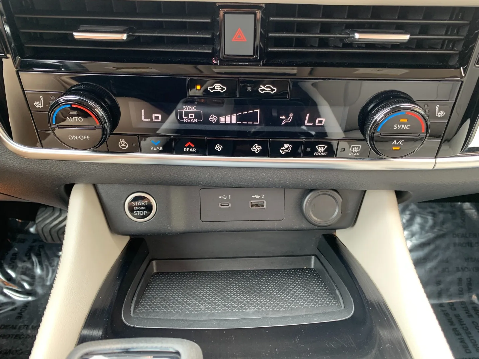 Nissan Rogue photo 21