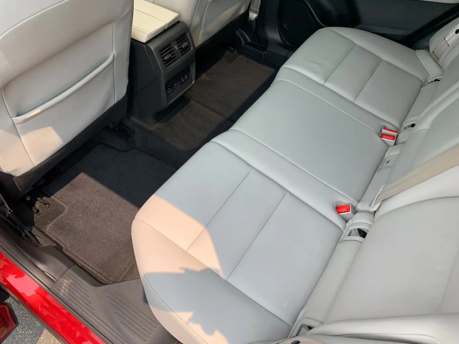Nissan Rogue photo 28