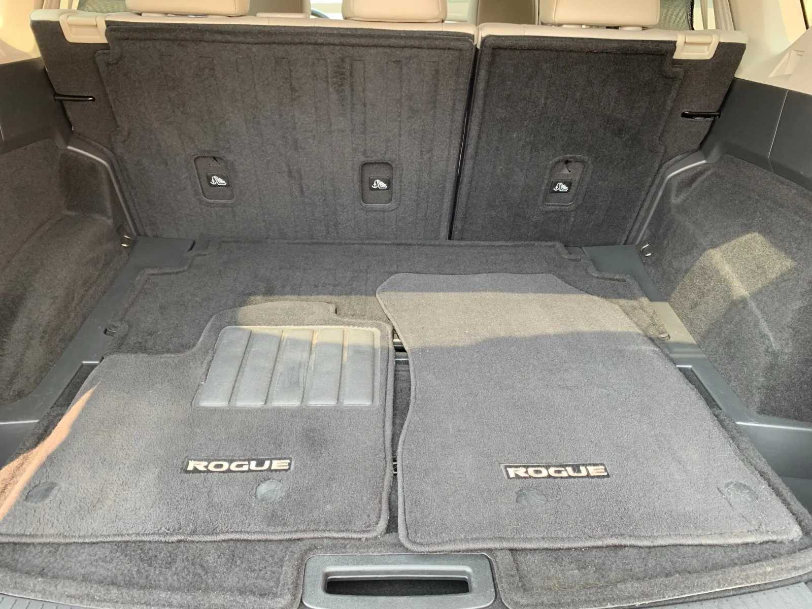 Nissan Rogue photo 9