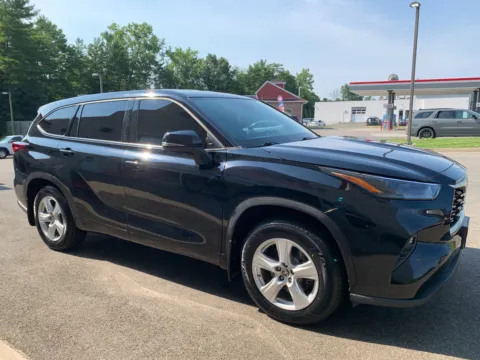 Another view of 2022 Toyota Highlander LE for sale in Meriden, CT at Star Auto Sales