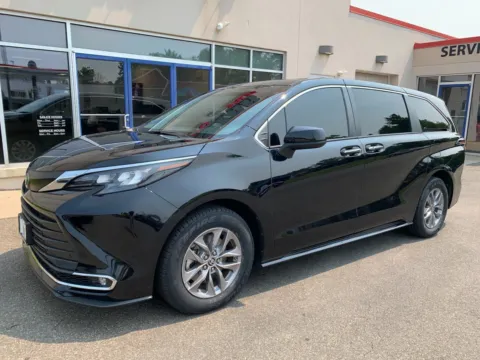 Black 2024 Toyota Sienna XLE for sale in Meriden, CT