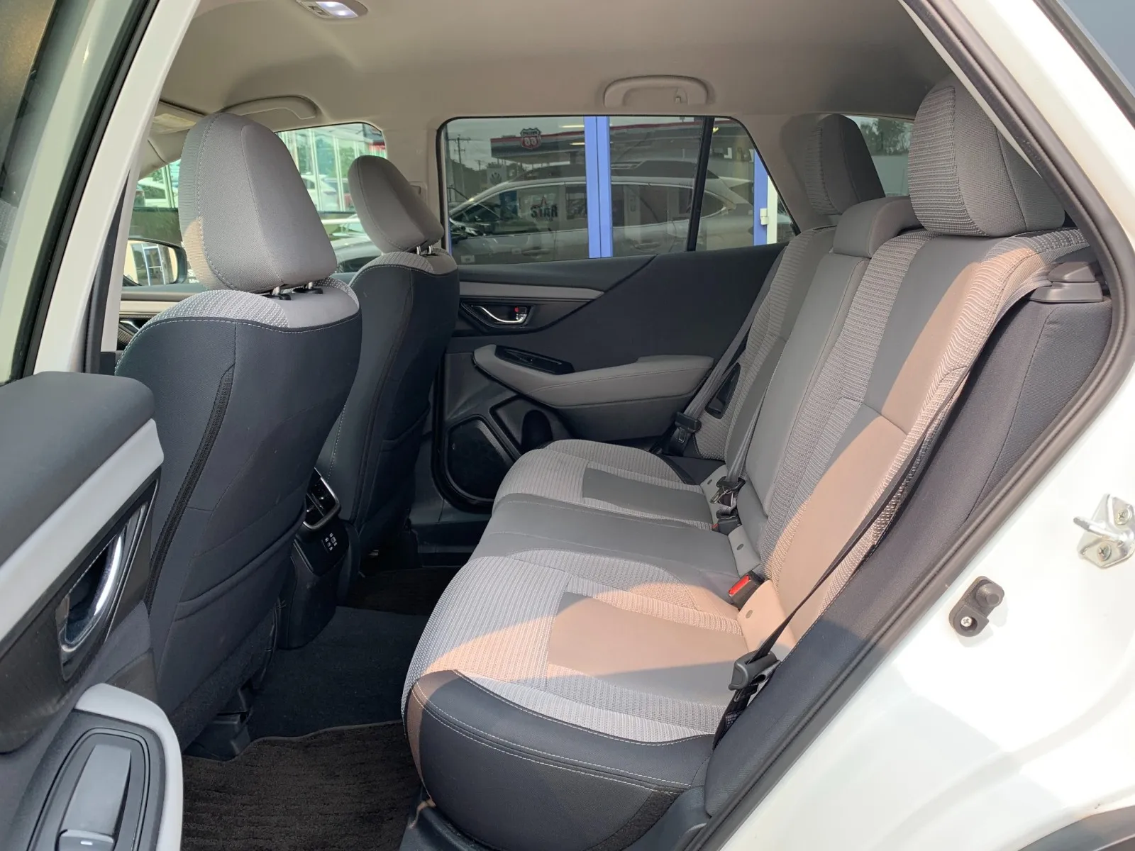 Subaru Outback photo 27