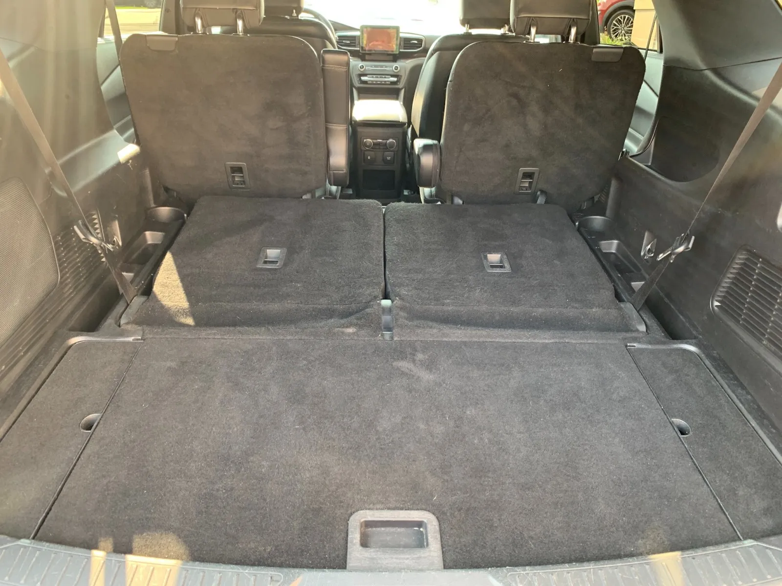 Ford Explorer photo 12