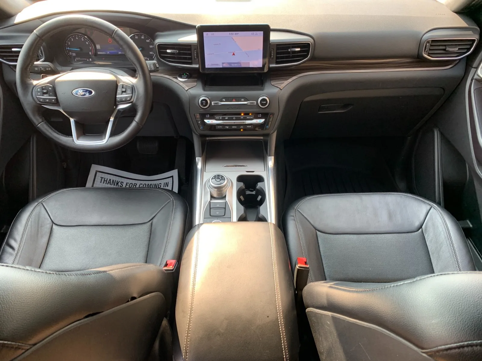 Ford Explorer photo 38