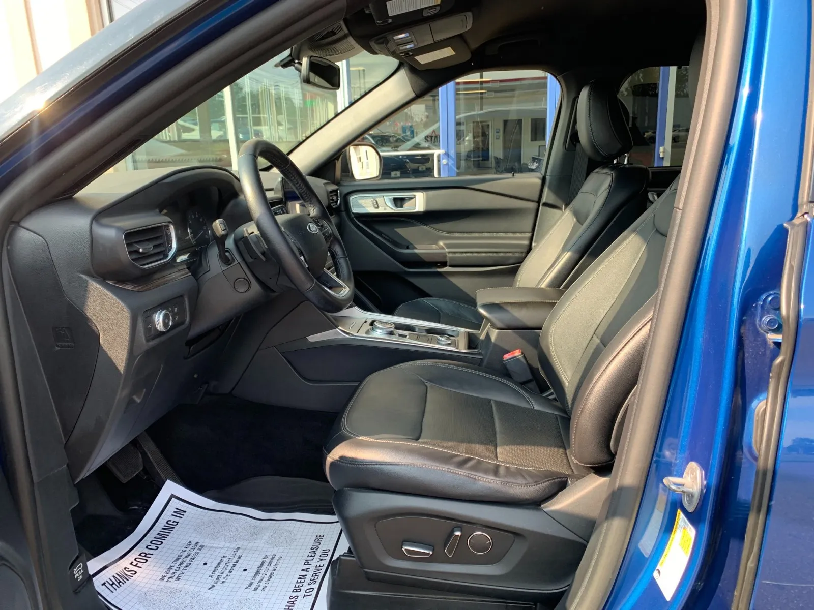 Ford Explorer photo 13