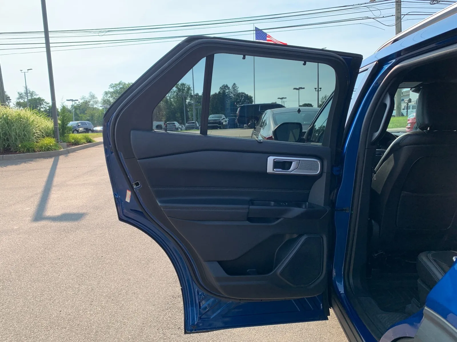 Ford Explorer photo 32