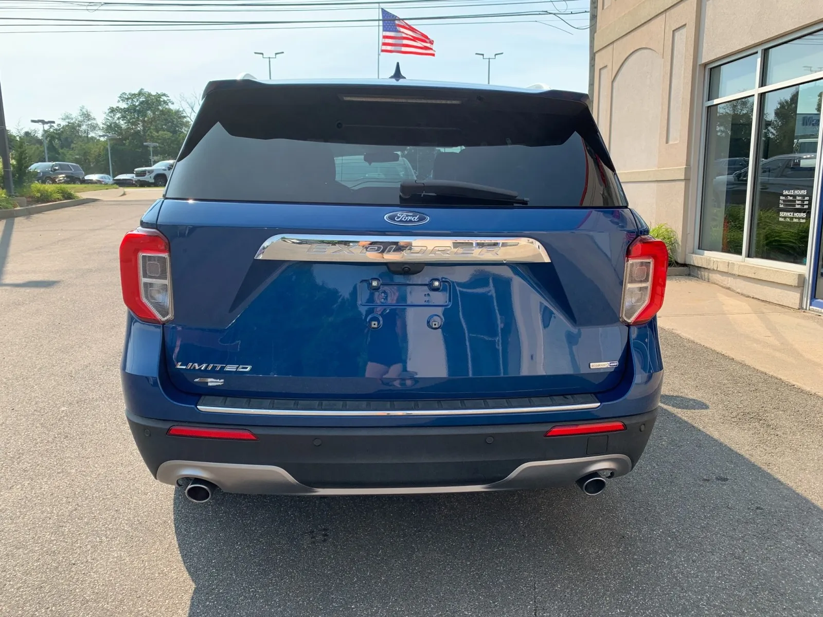 Ford Explorer photo 6