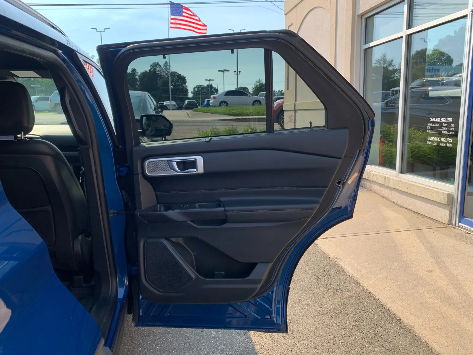 Ford Explorer photo 45