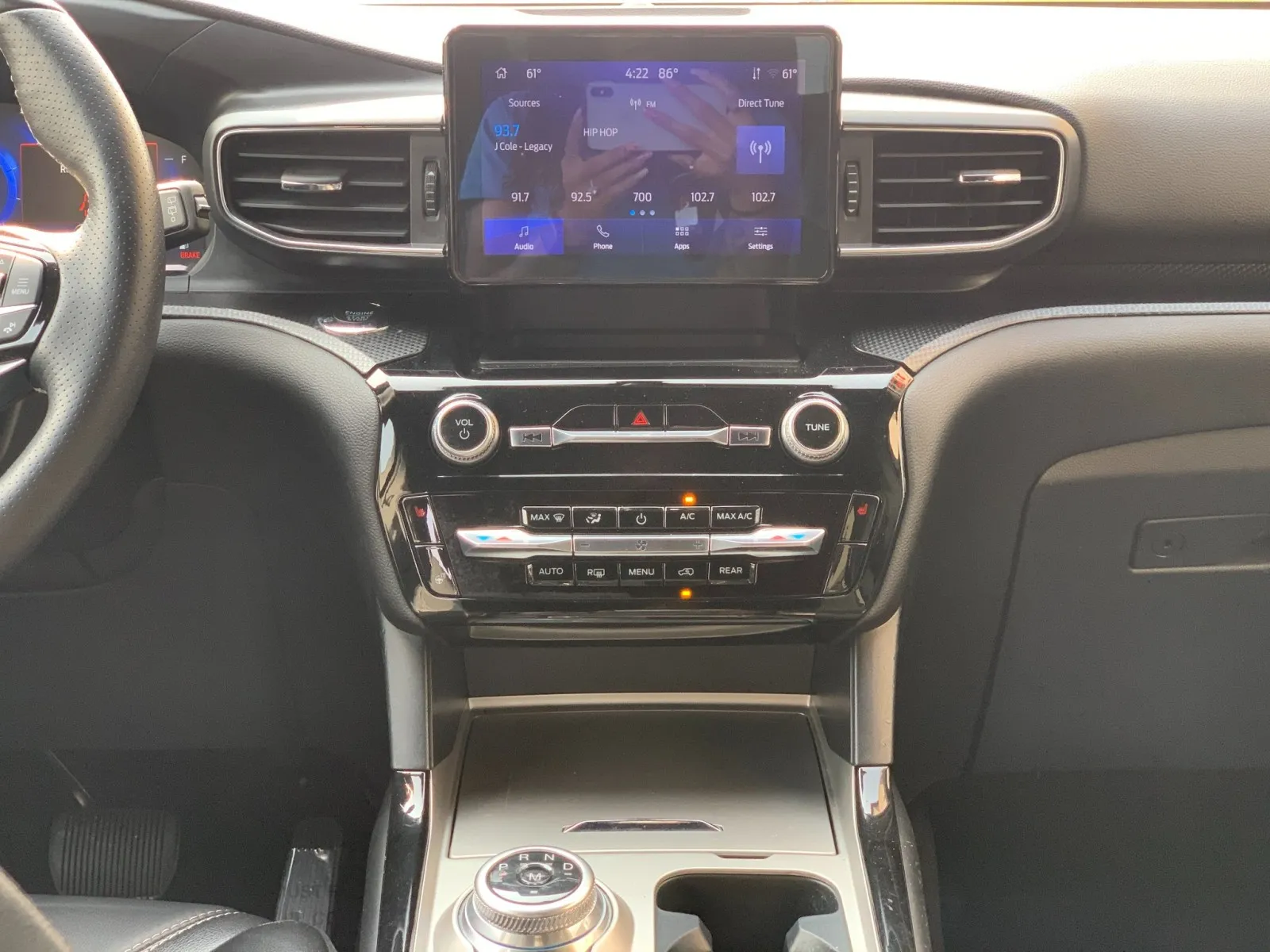Ford Explorer photo 30