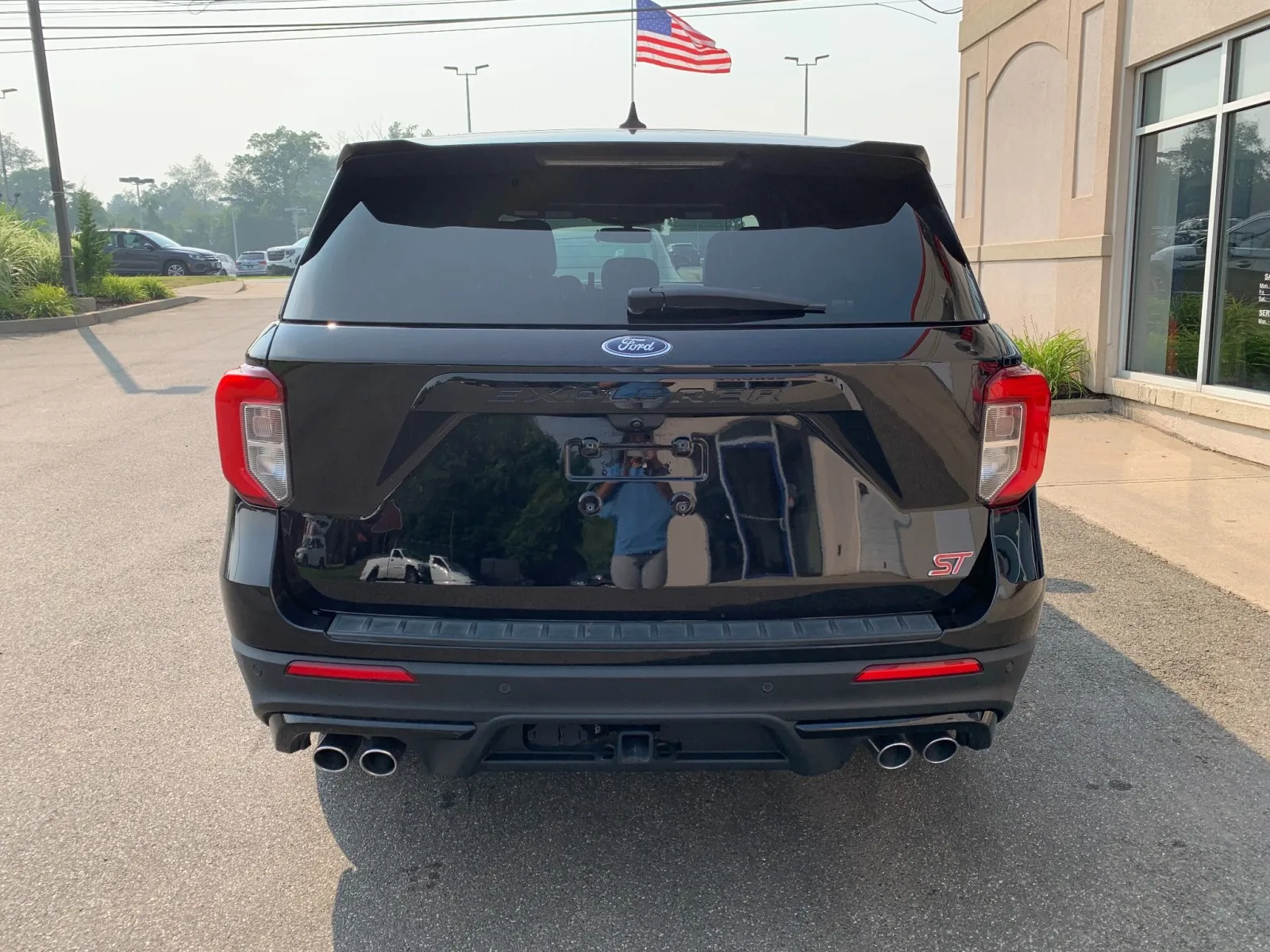 Ford Explorer photo 6