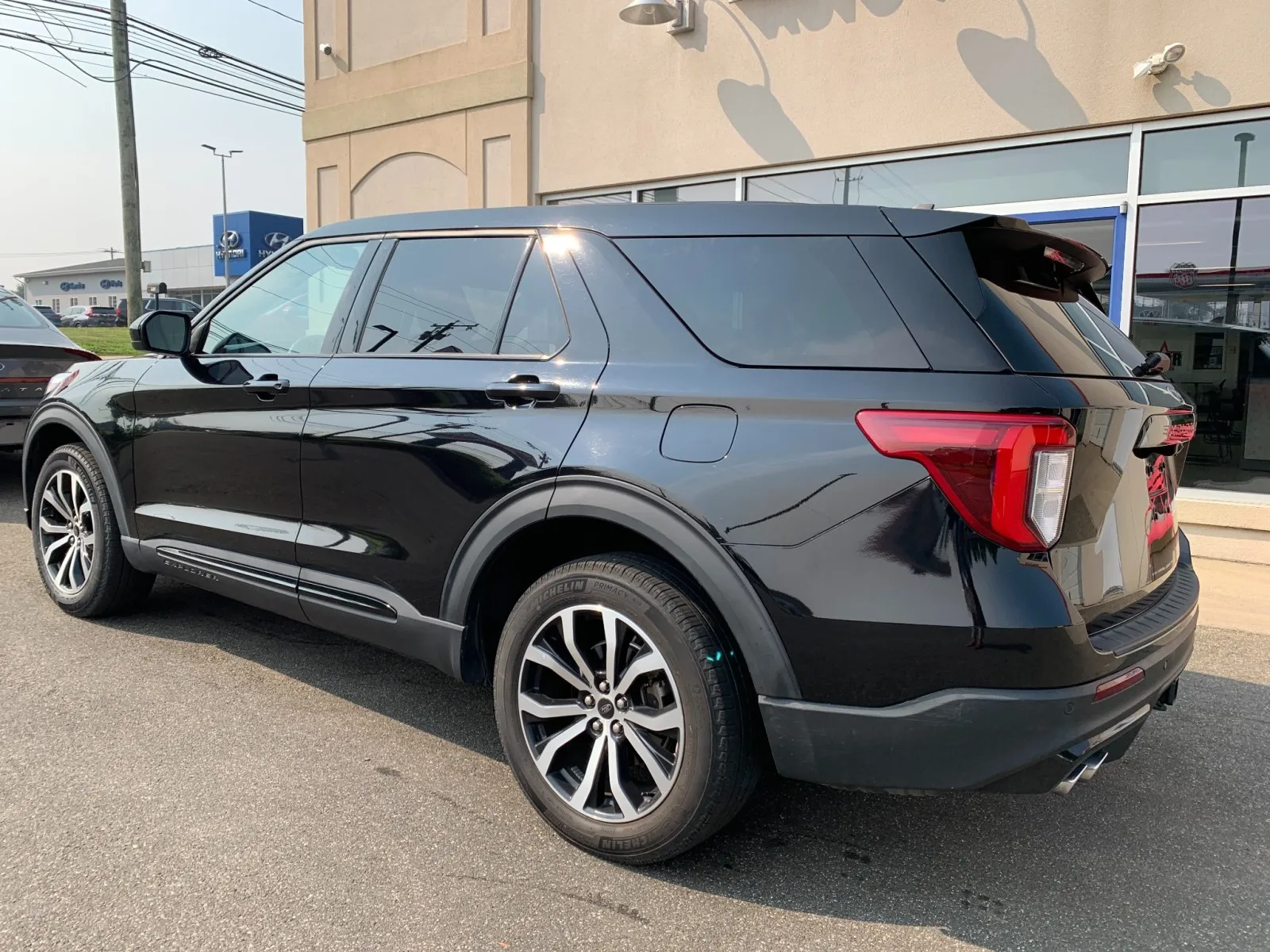 Ford Explorer photo 5