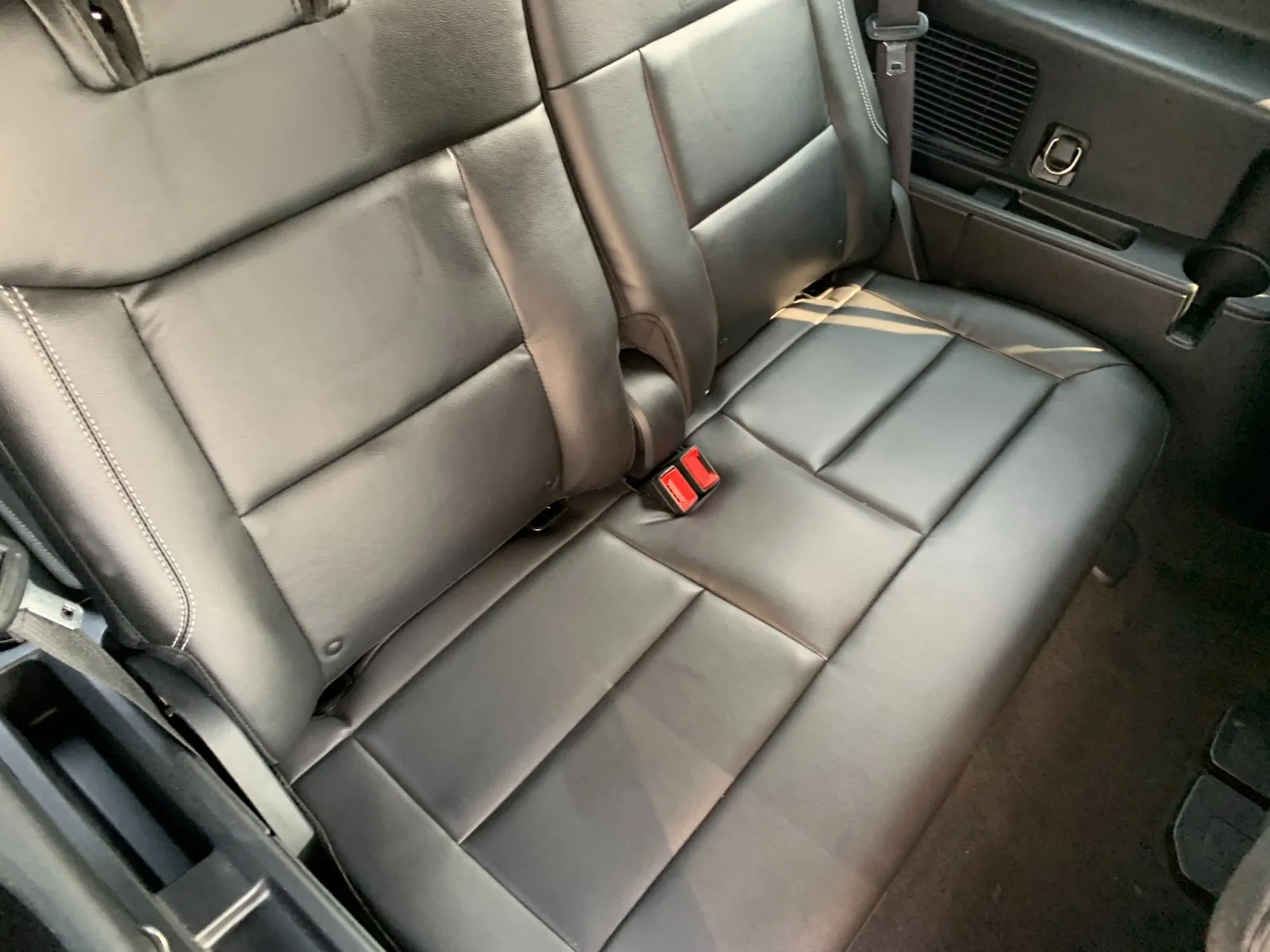 Ford Explorer photo 44