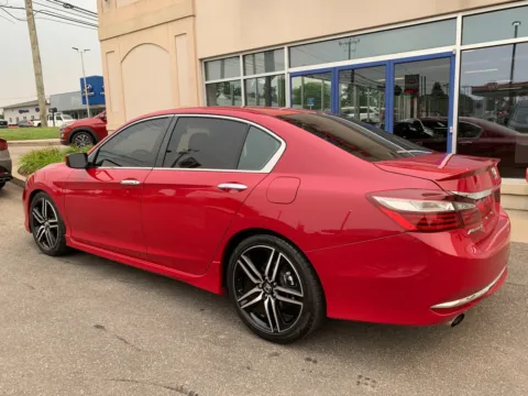 More photos of 2017 Honda Accord Sedan Sport at Star Auto Sales, CT