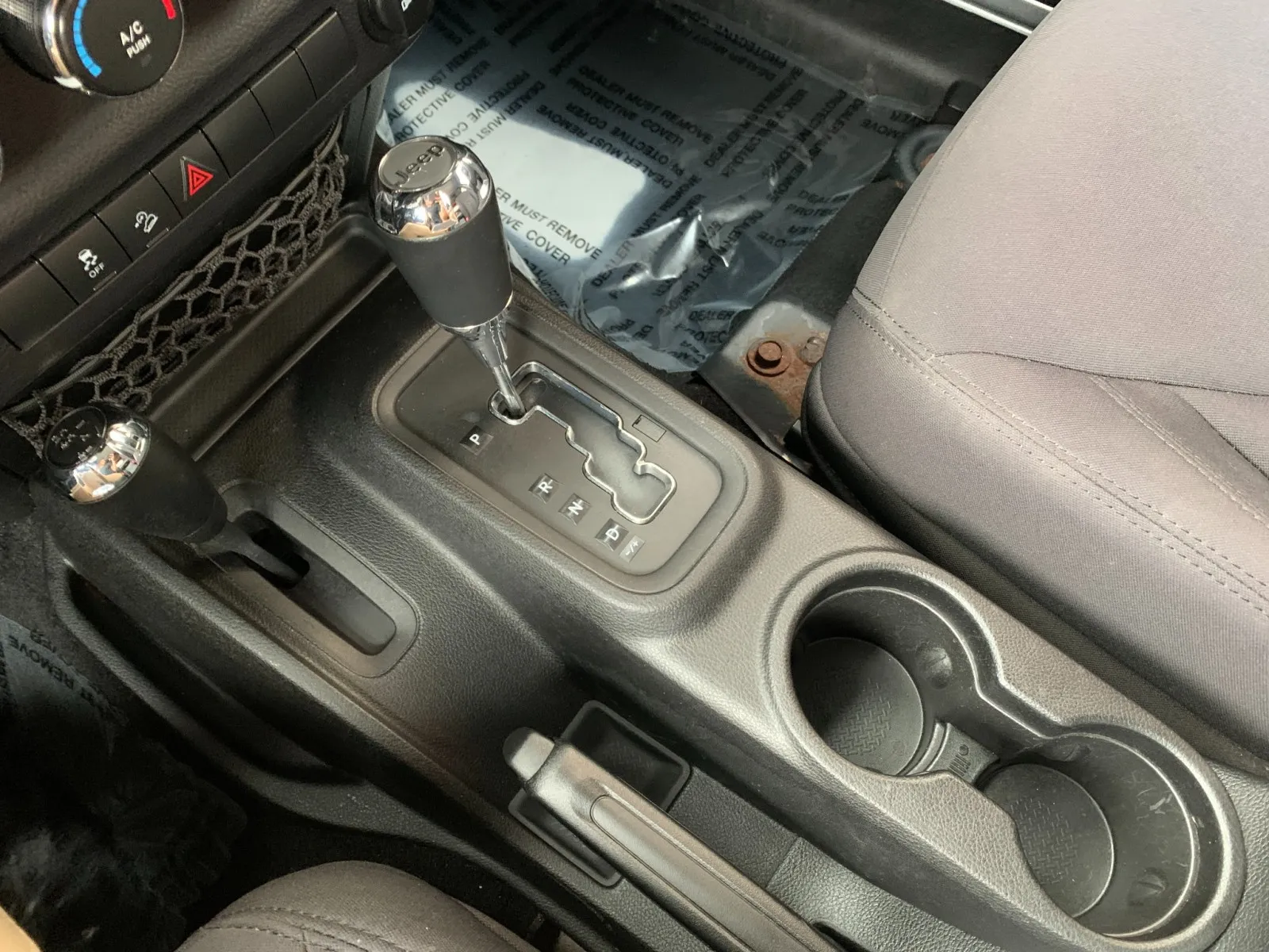 Jeep Wrangler photo 17