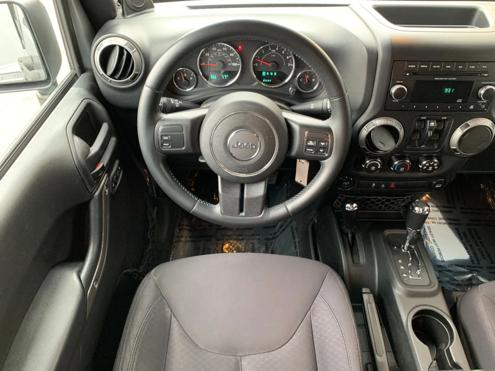 Jeep Wrangler photo 26