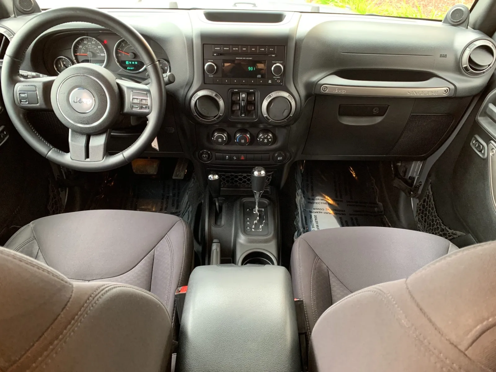 Jeep Wrangler photo 27