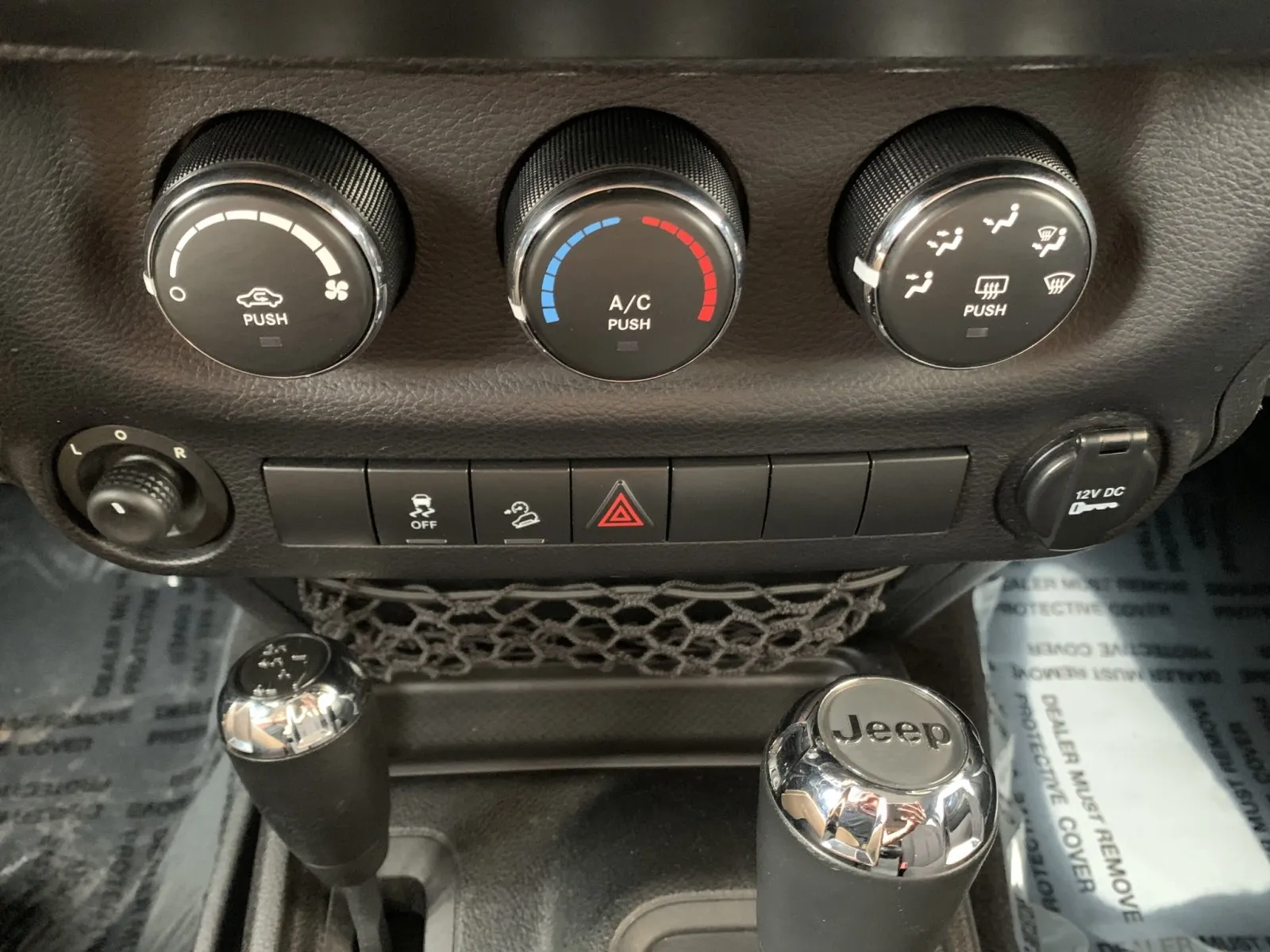 Jeep Wrangler photo 18