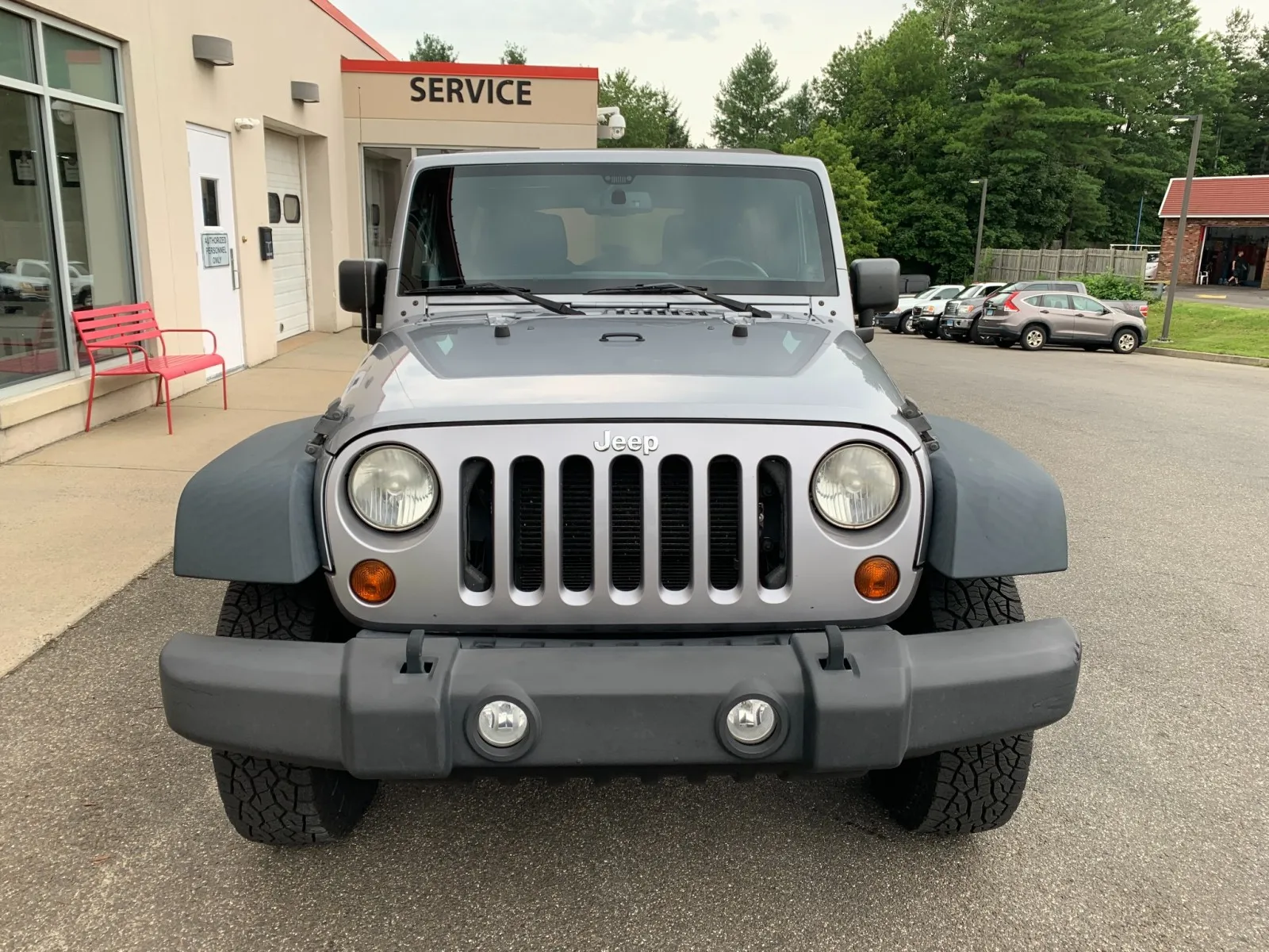 Jeep Wrangler photo 2