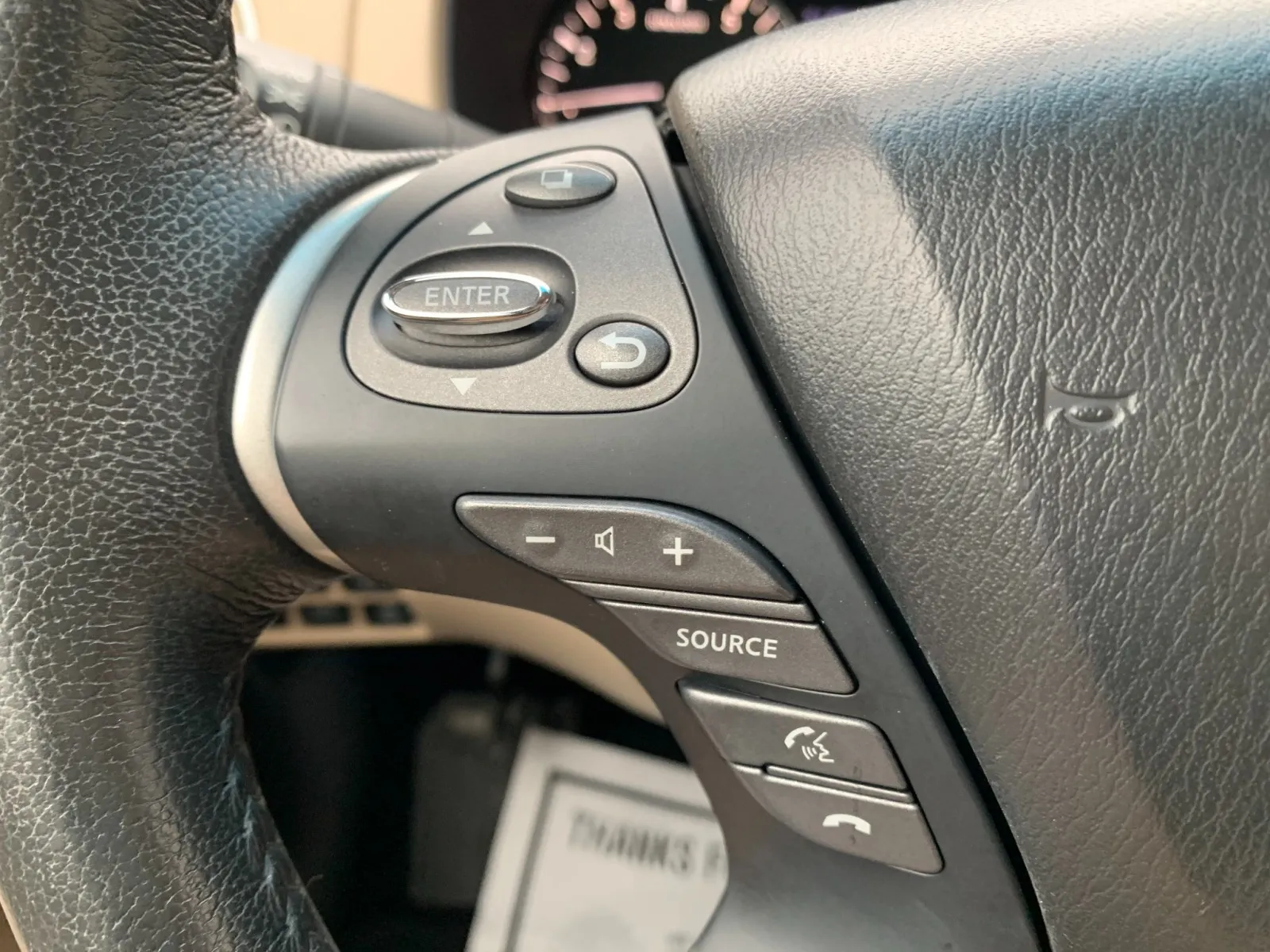 Nissan Pathfinder photo 19