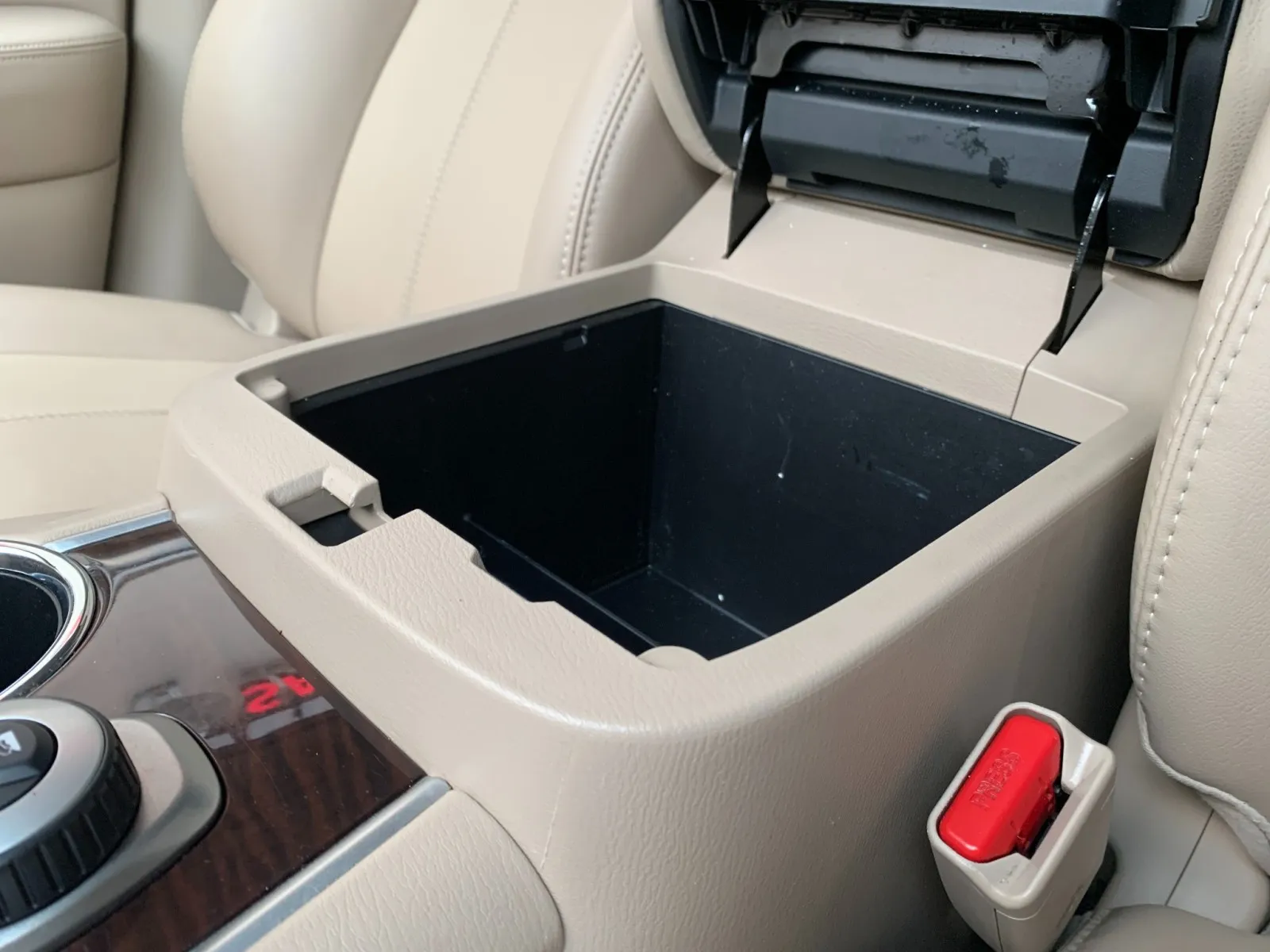 Nissan Pathfinder photo 25