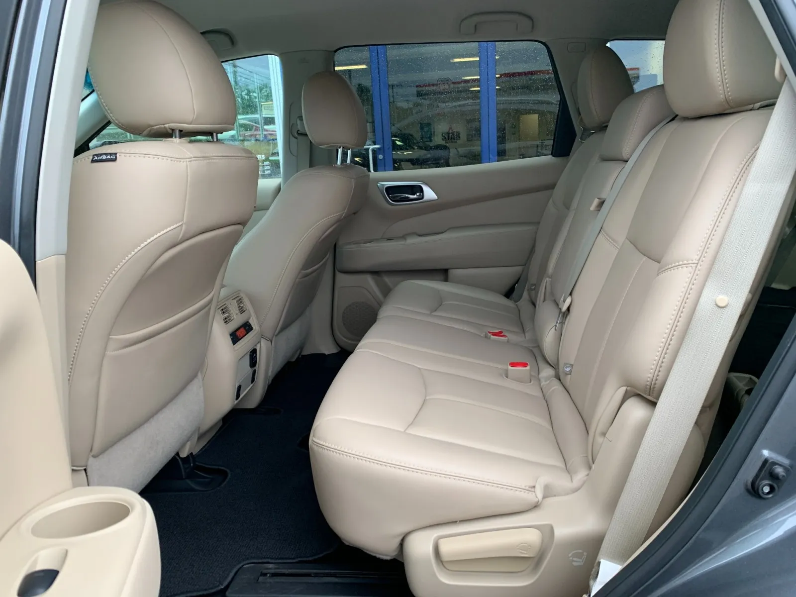 Nissan Pathfinder photo 28