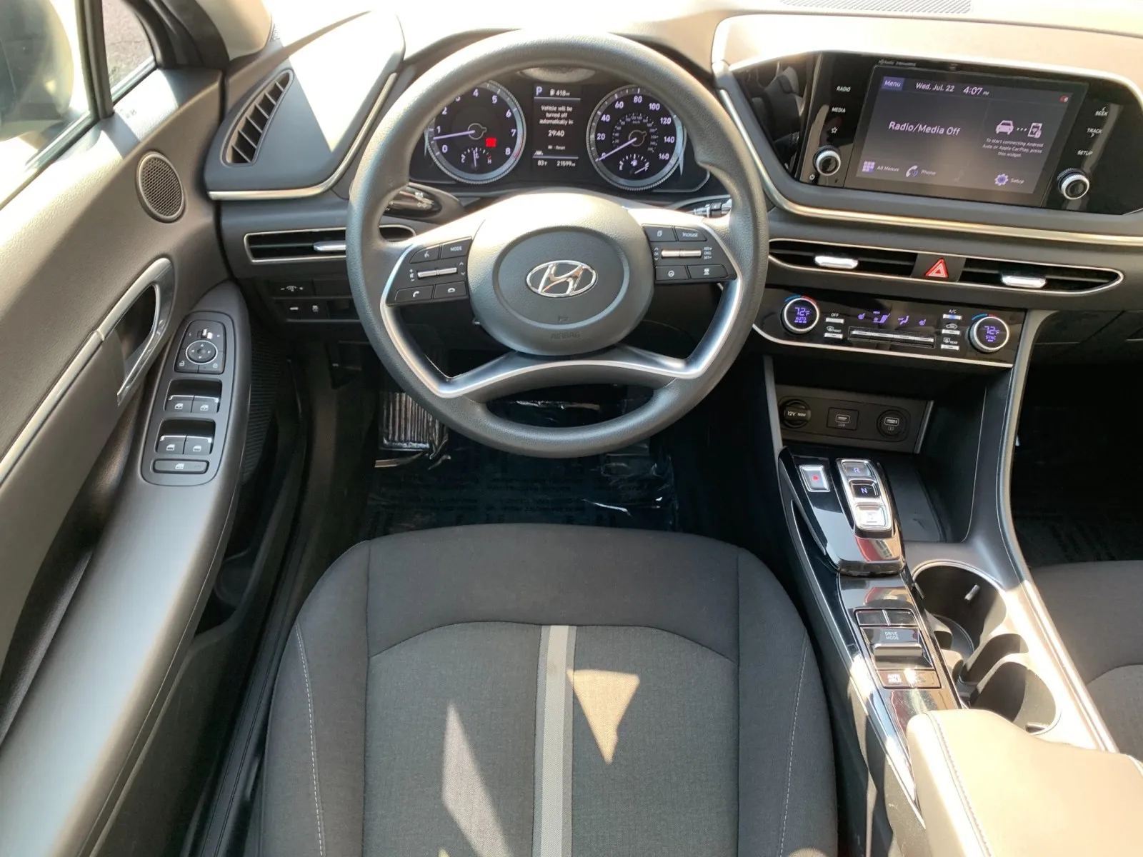 Hyundai Sonata photo 27
