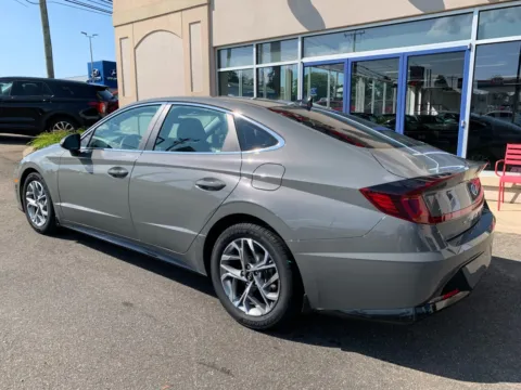 More photos of 2022 Hyundai Sonata SEL at Star Auto Sales, CT