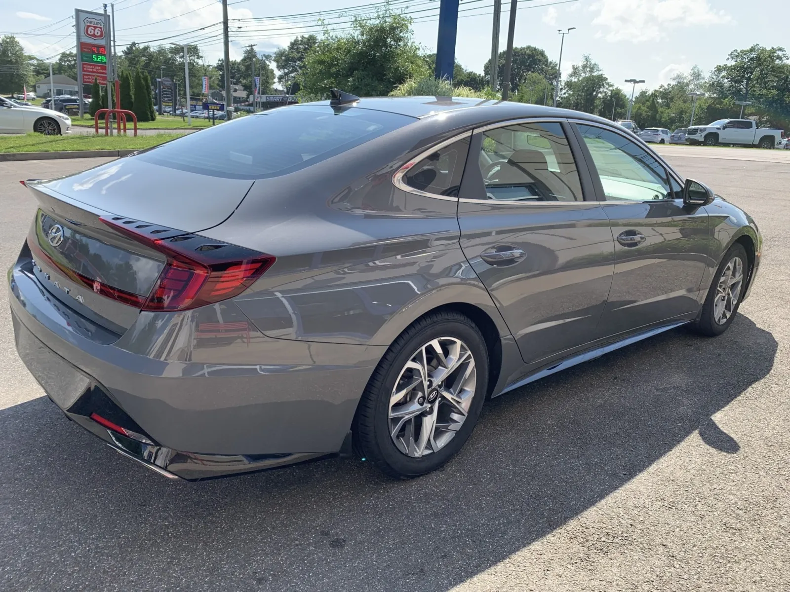 Hyundai Sonata photo 7