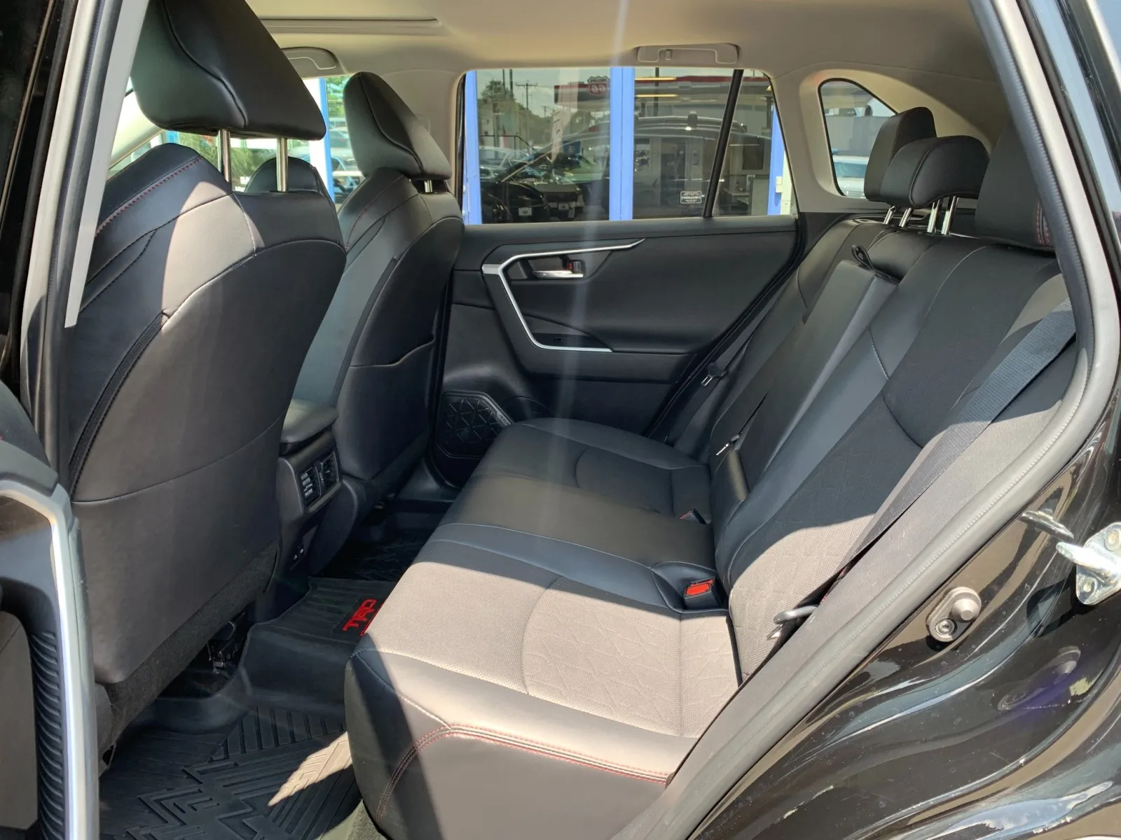 Toyota RAV4 photo 27