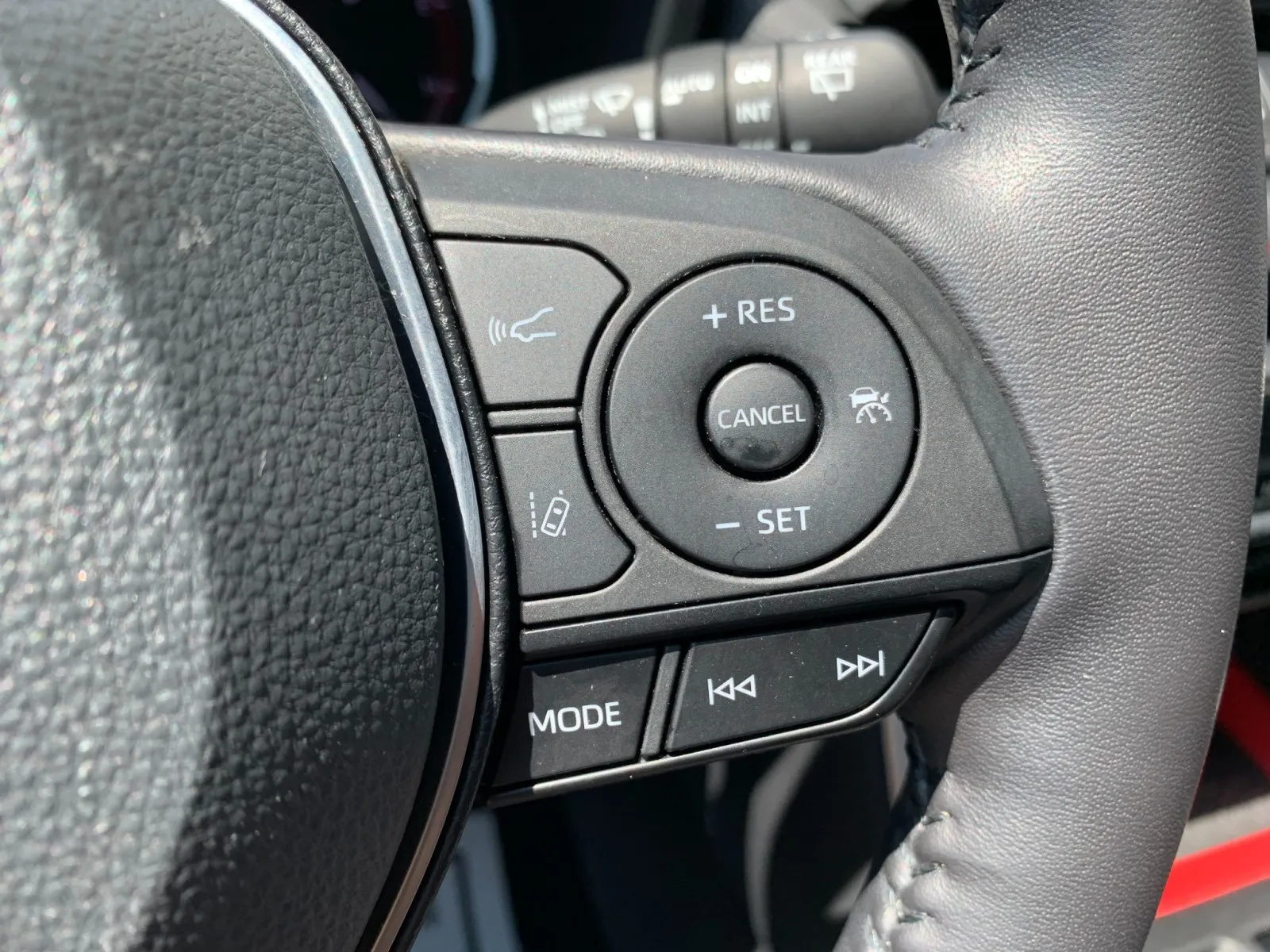 Toyota RAV4 photo 18