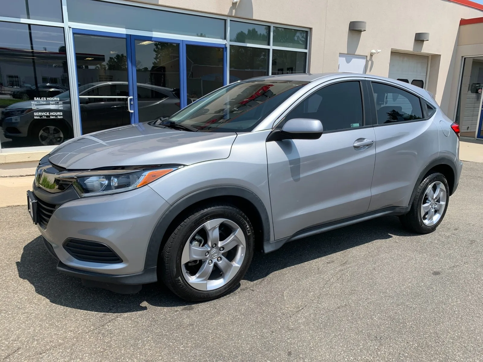 Silver 2022 Honda HR-V LX for sale in Meriden, CT