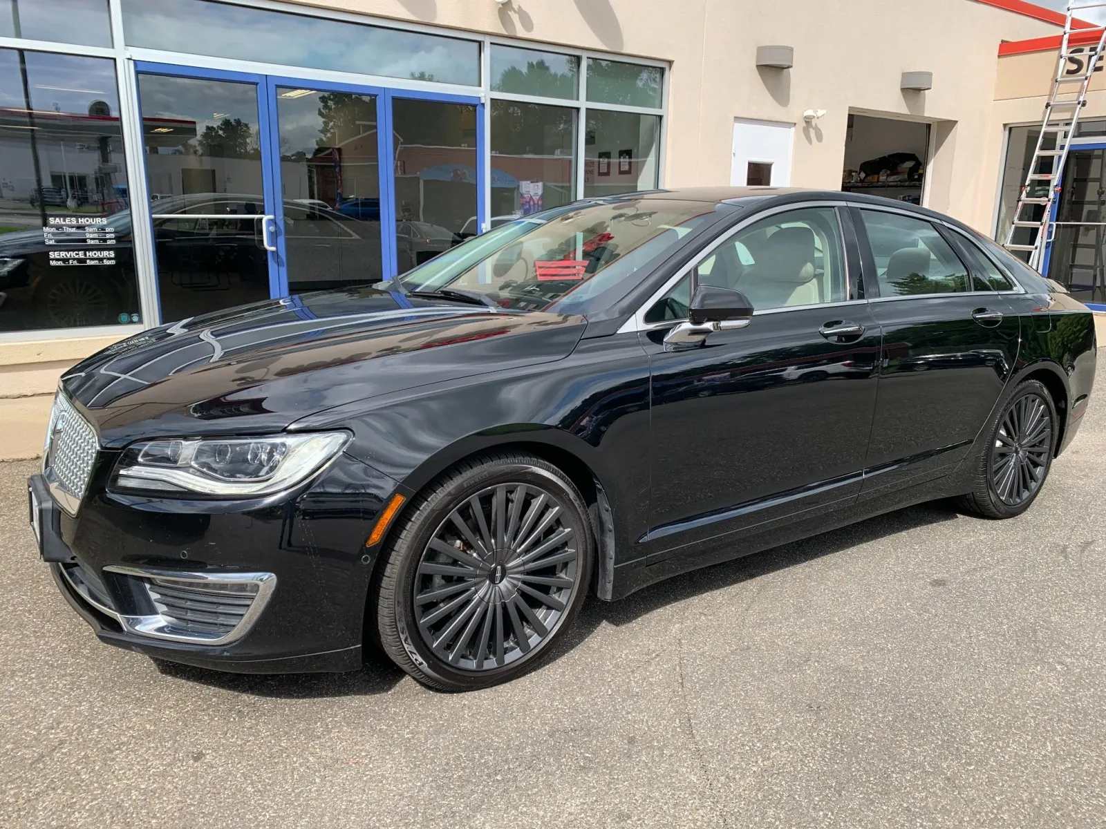 Black 2018 Lincoln MKZ Hybrid Reserve for sale in Meriden, CT