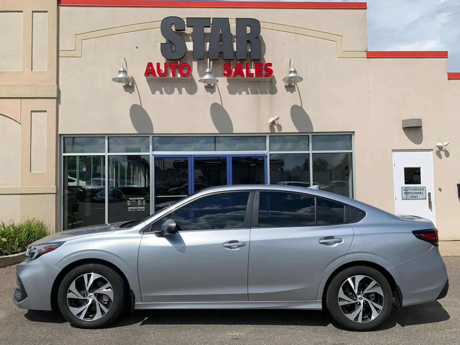 Subaru Legacy photo 4