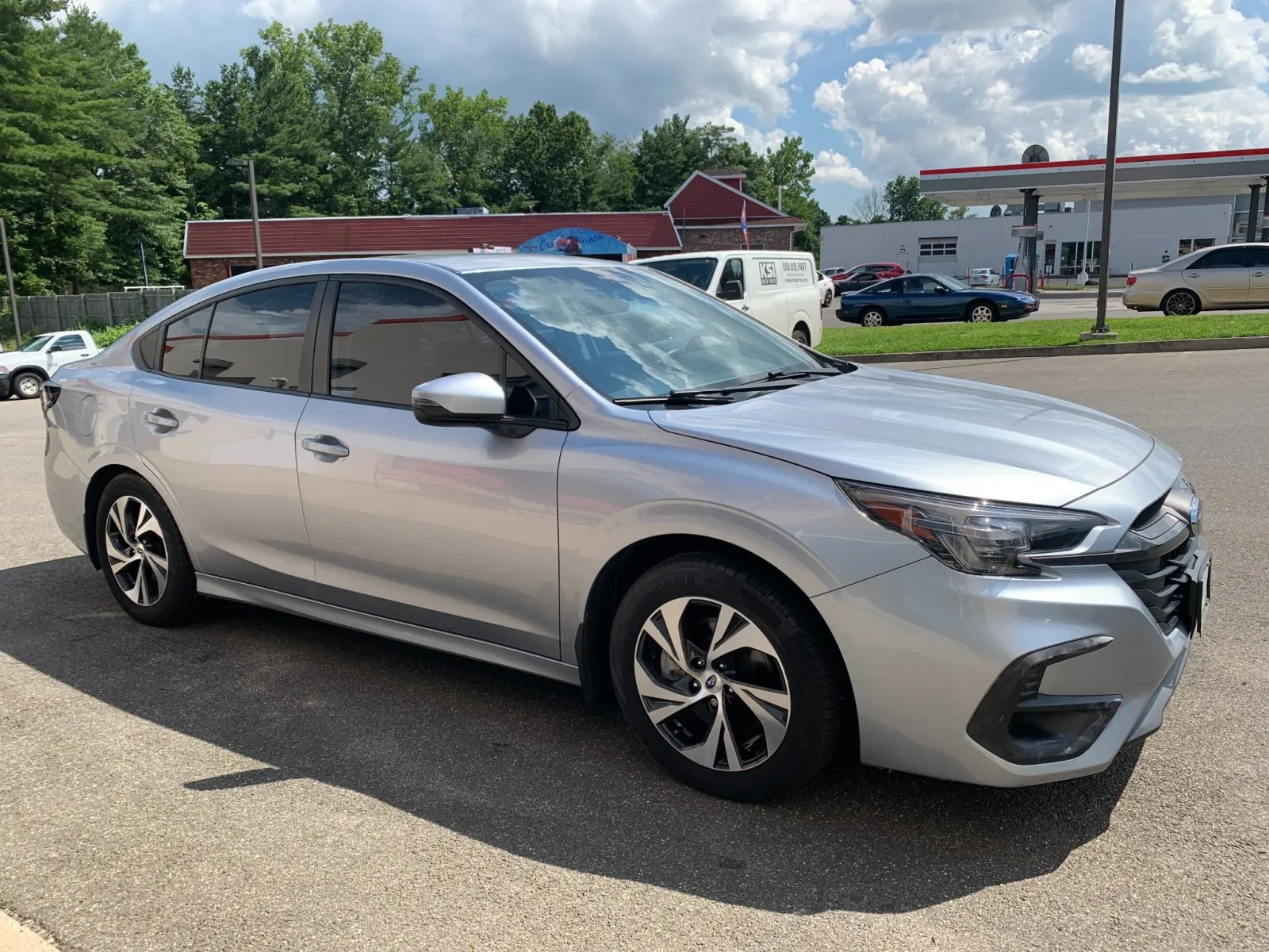 Subaru Legacy photo 3