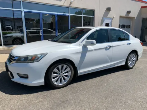 White 2014 Honda Accord Sedan EX-L for sale in Meriden, CT