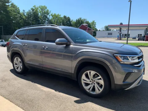 Another view of 2022 Volkswagen Atlas 3.6L V6 SE w/Technology for sale in Meriden, CT at Star Auto Sales