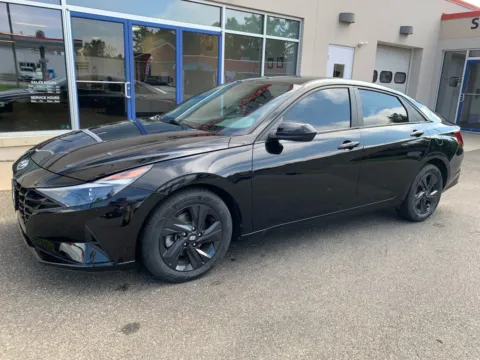 Black 2023 Hyundai Elantra SEL for sale in Meriden, CT