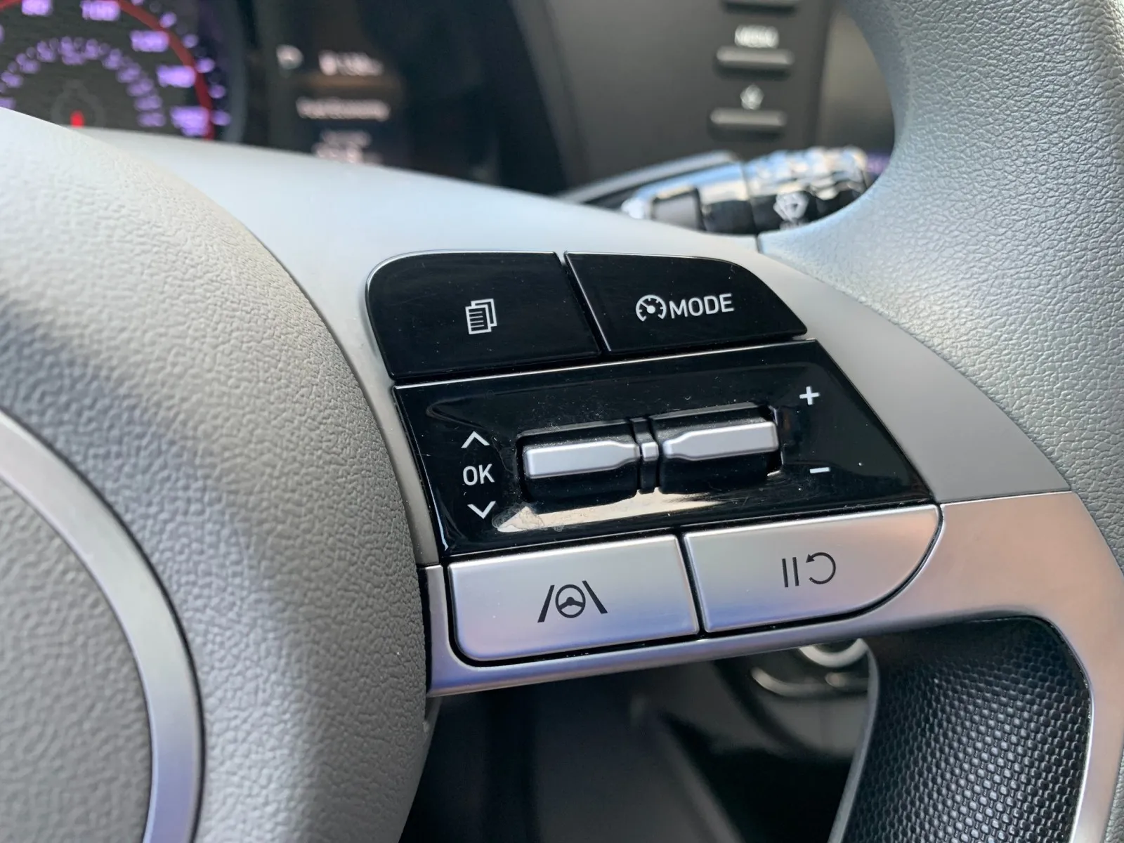Hyundai Elantra photo 15
