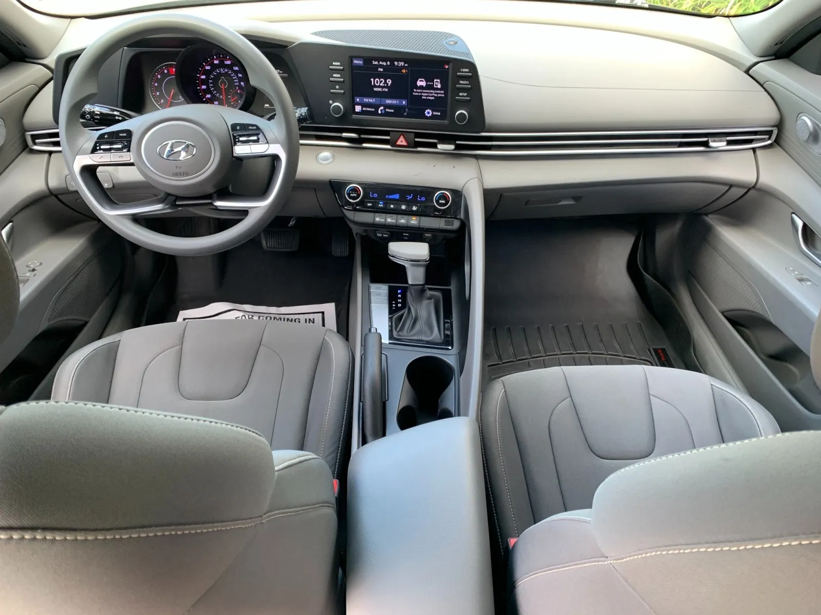 Hyundai Elantra photo 27