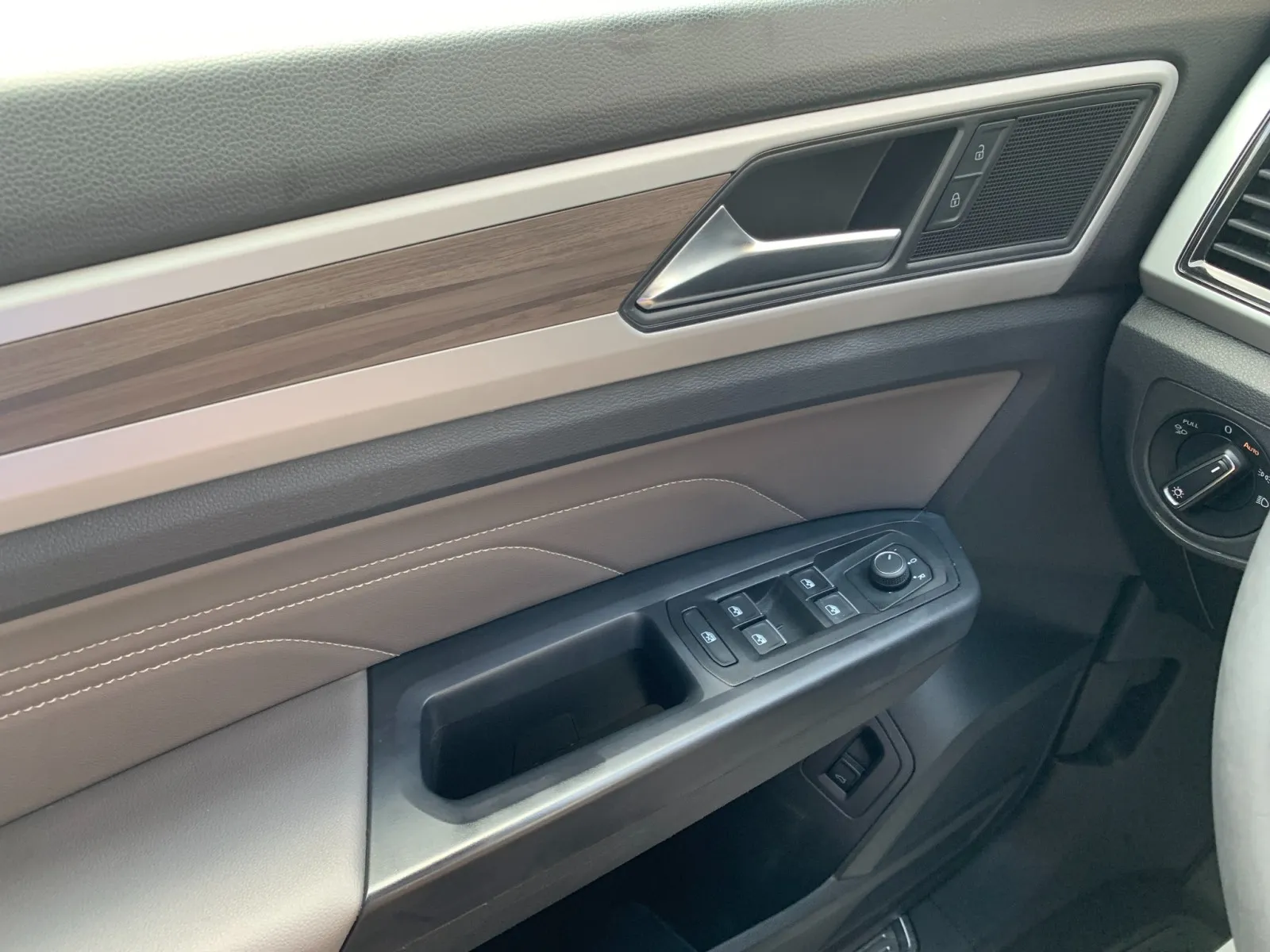 Volkswagen Atlas photo 14