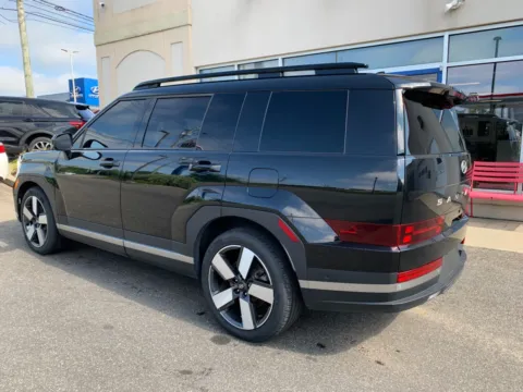More photos of 2024 Hyundai Santa Fe Limited at Star Auto Sales, CT