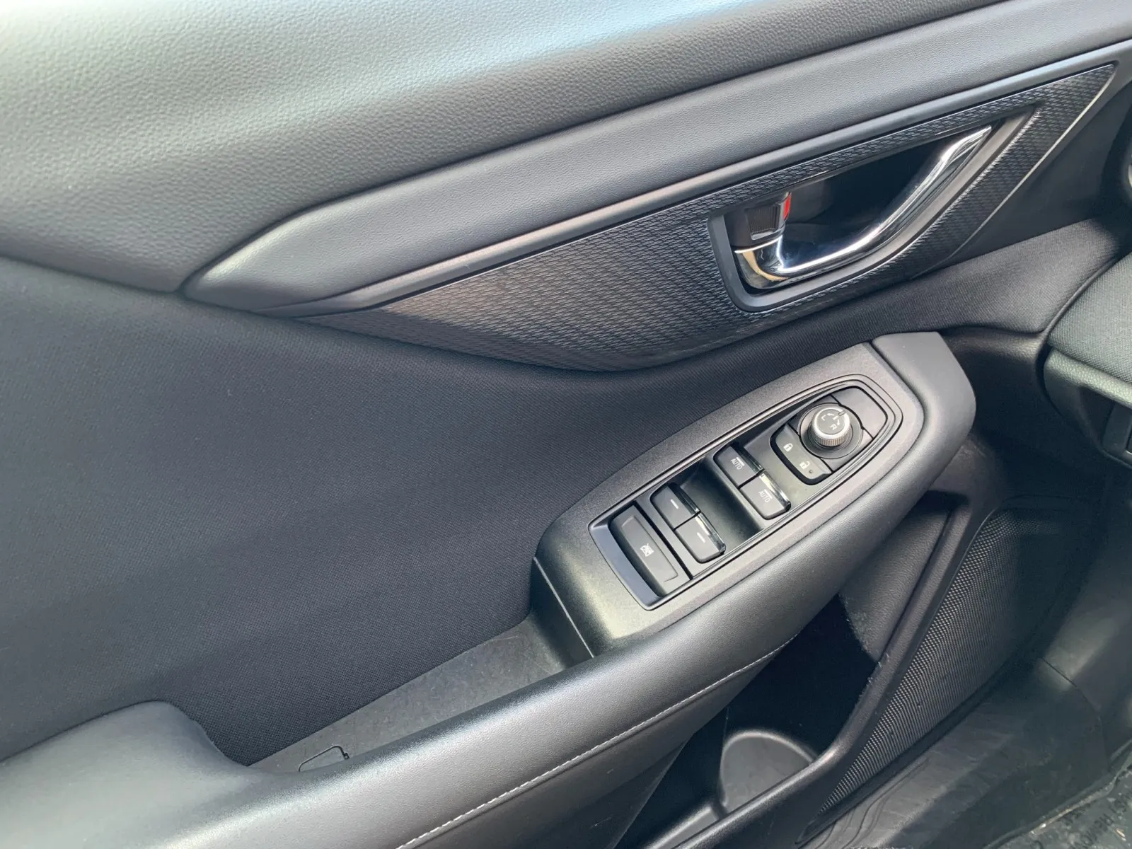 Subaru Legacy photo 11