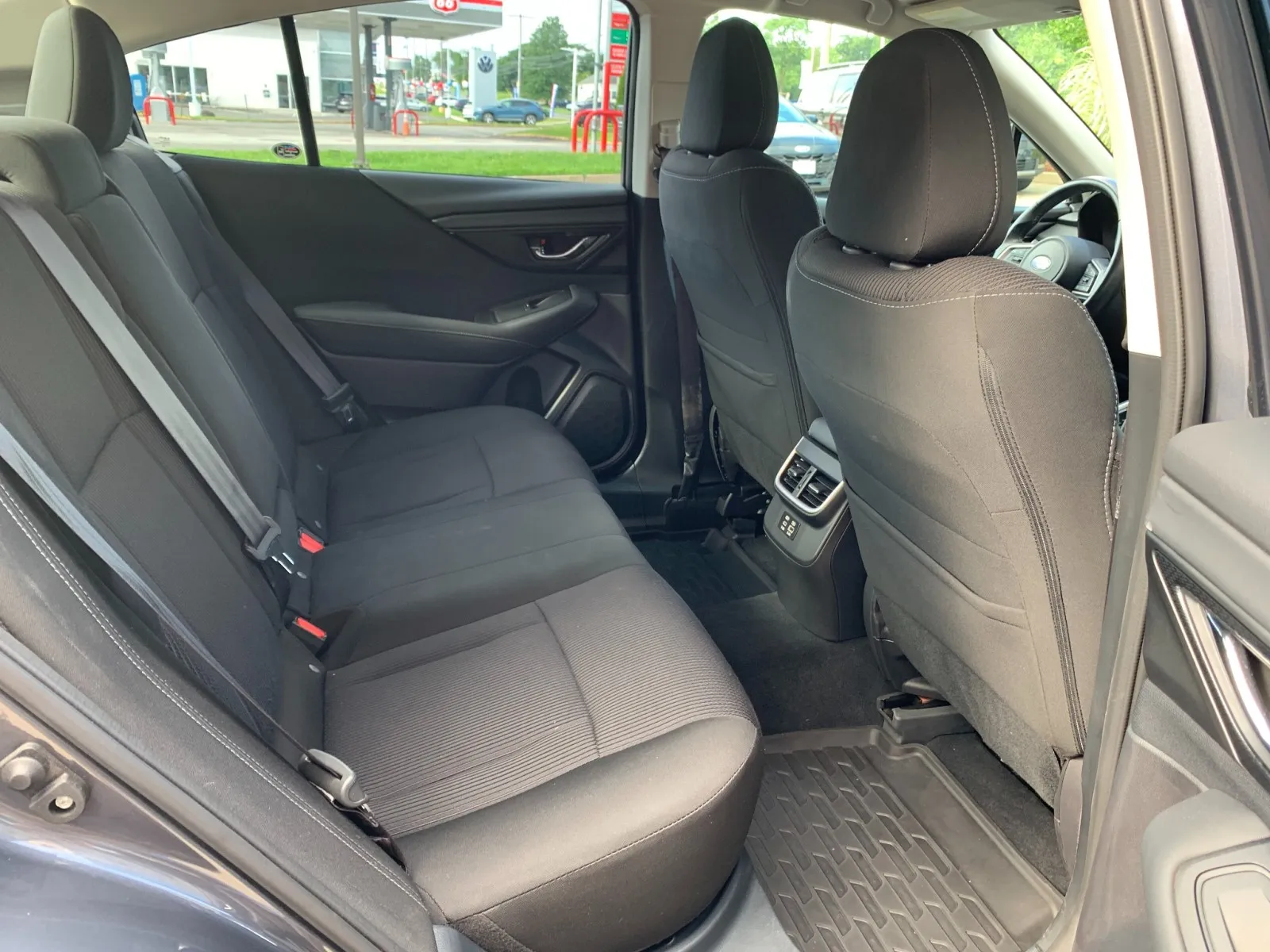Subaru Legacy photo 31