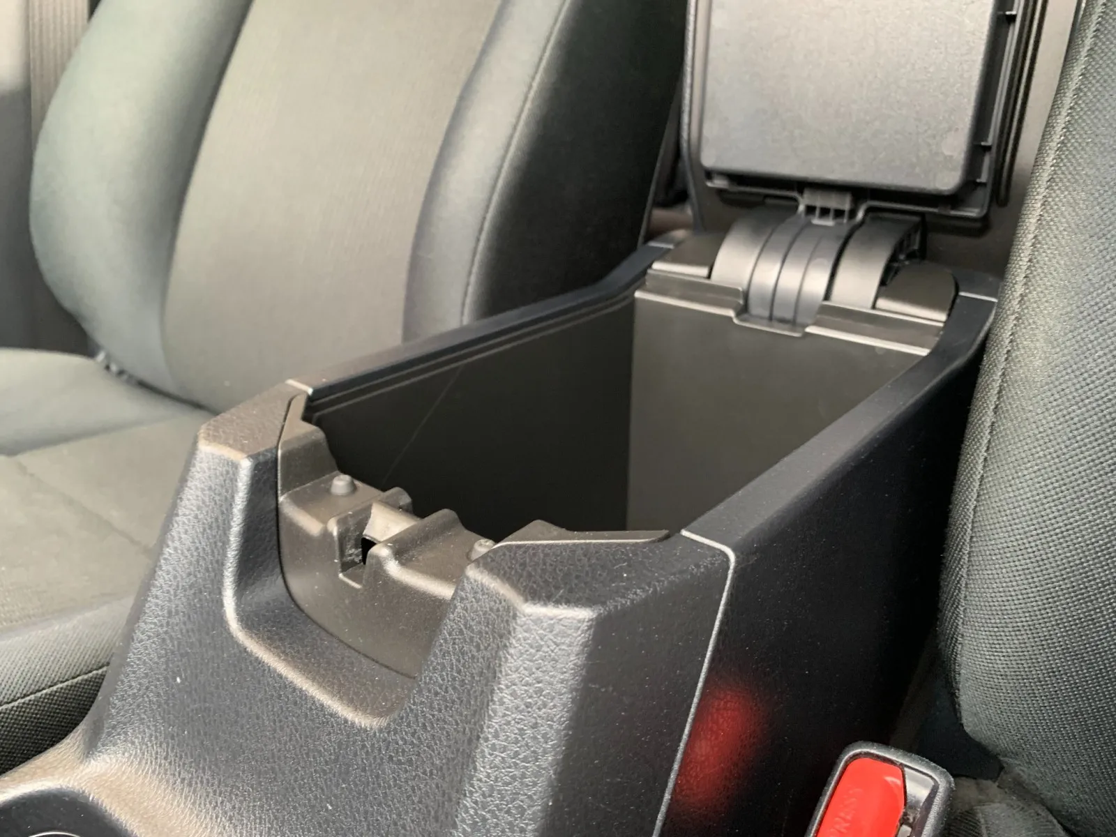 Toyota RAV4 photo 24