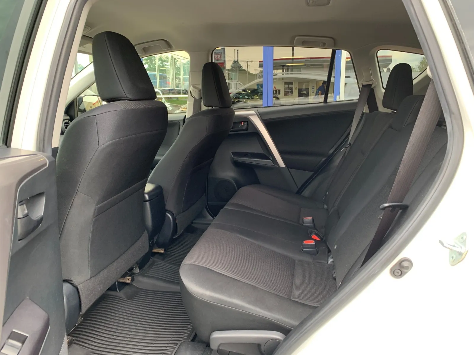 Toyota RAV4 photo 26