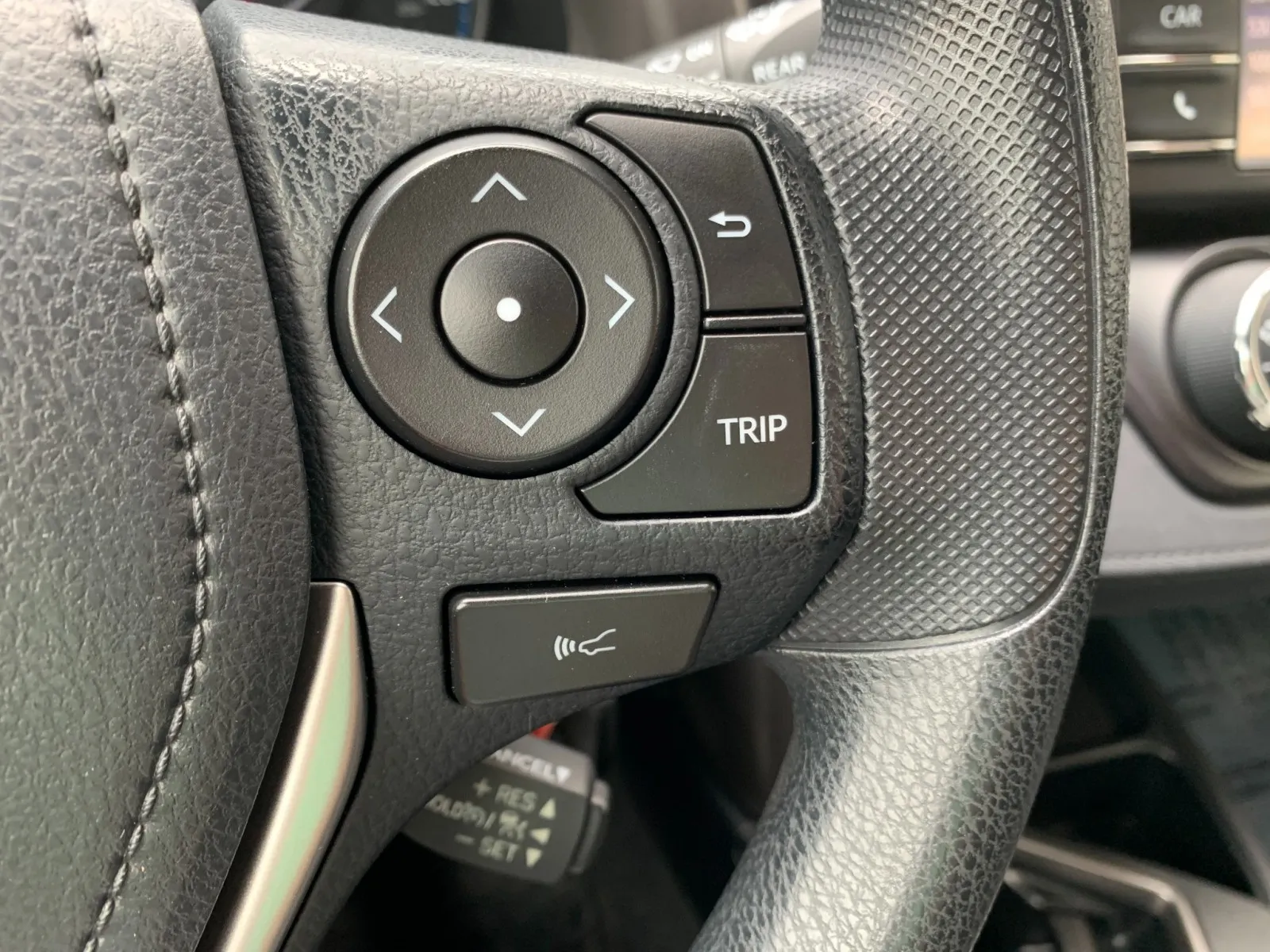 Toyota RAV4 photo 18