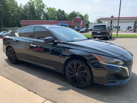Another view of 2024 Nissan Altima 2.5 SL for sale in Meriden, CT at Star Auto Sales